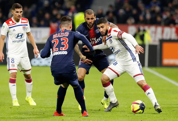 法甲两极对决：南特主场保级生死战 朗斯冲冠路上的&quot;铁桶阵&quot;考验